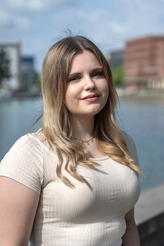 Nia Porträt Nia Porträt